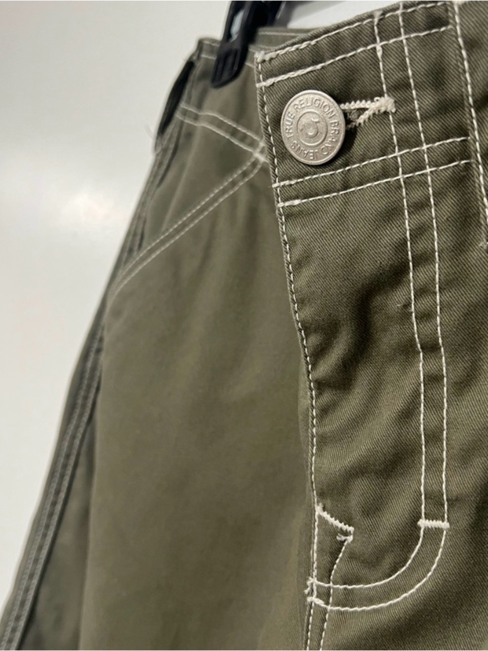 True Religion olive Bobby baggy joggers with cargo pocket - Picture 6 of 11